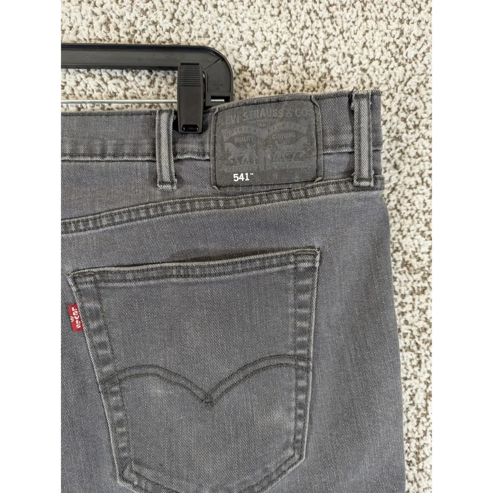 Levis levi 541